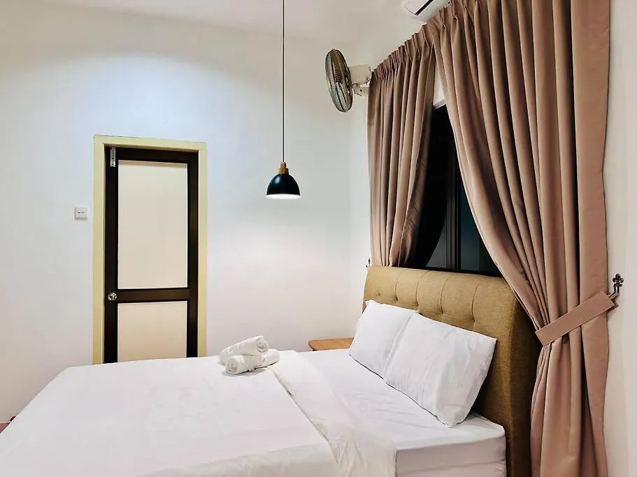 Holiday home Beachside Antique Villa@14 Pax George Town Malaysia