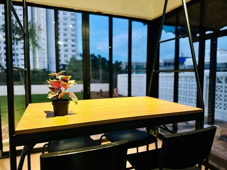 Beachside Antique Villa@14 Pax George Town Malaysia