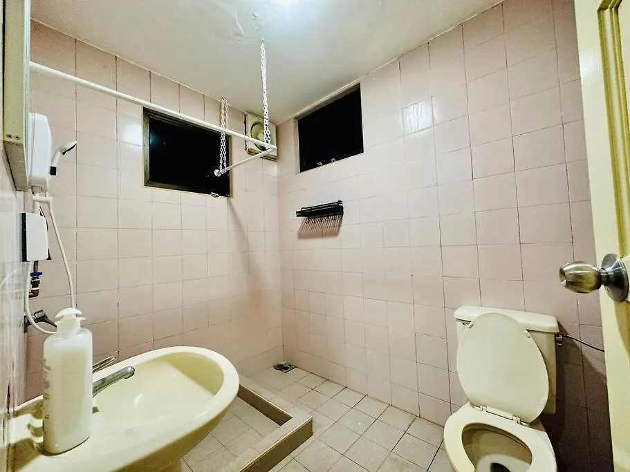 Holiday home Beachside Antique Villa@14 Pax George Town
